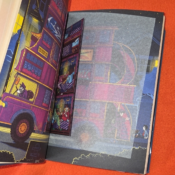 Harry Potter and the Prisoner of Azkaban Illustrated Book - Picture 5 of 6